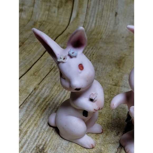 Vtg Creepy Pink Bunny Rabbit Salt Pepper Shaker Anthropromorphic Flowers Red Eye - Picture 4 of 6